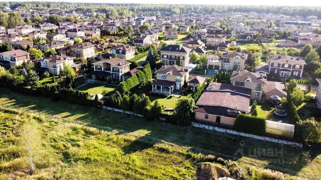 Участок в Московская область, Мытищи городской округ, д. Крюково ул. ... - Фото 0