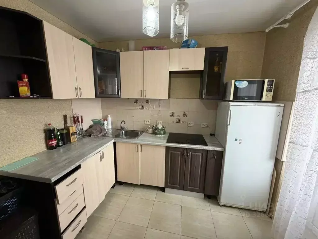 3-к кв. Астраханская область, Астрахань Дальняя ул., 23к1 (63.1 м) - Фото 1