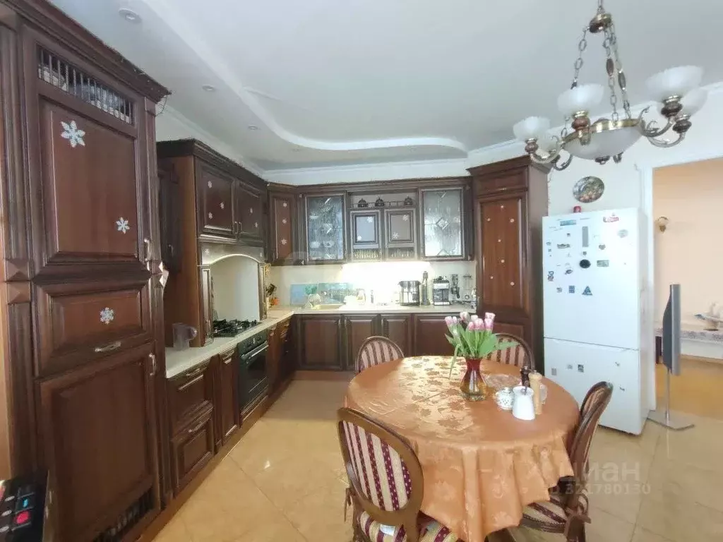 3-к кв. Самарская область, Самара ул. Алексея Толстого, 78 (110.8 м) - Фото 1