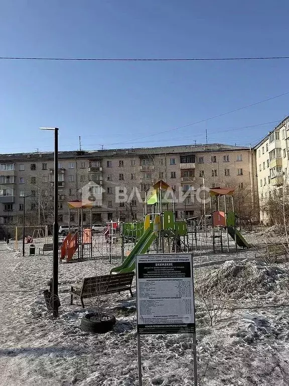 2-к кв. Бурятия, Улан-Удэ просп. 50-летия Октября, 22 (42.7 м) - Фото 1