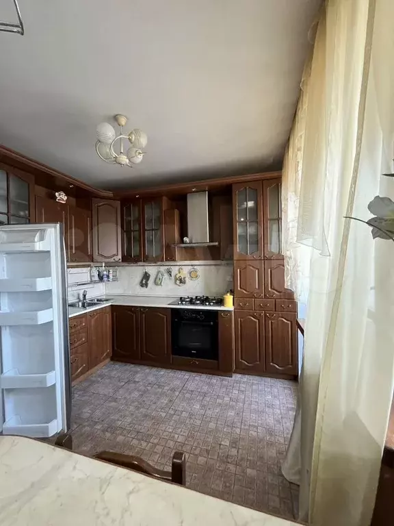 3-к. квартира, 90 м, 5/5 эт. - Фото 1