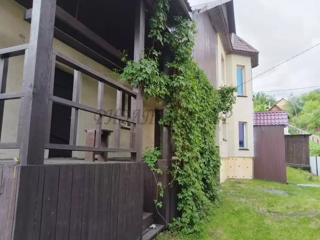 Дом в Алтай, Горно-Алтайск пл. Ленина (163 м) - Фото 1