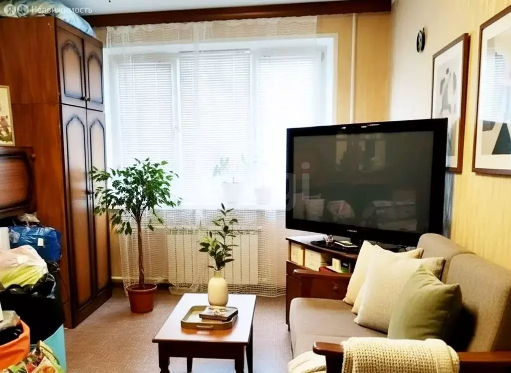 3-комнатная квартира: посёлок Оболенск, проспект Биологов, 9 (63.9 м) - Фото 1