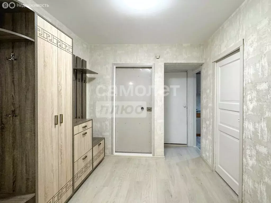 3-комнатная квартира: Киров, проспект Строителей, 50 (62.4 м) - Фото 1