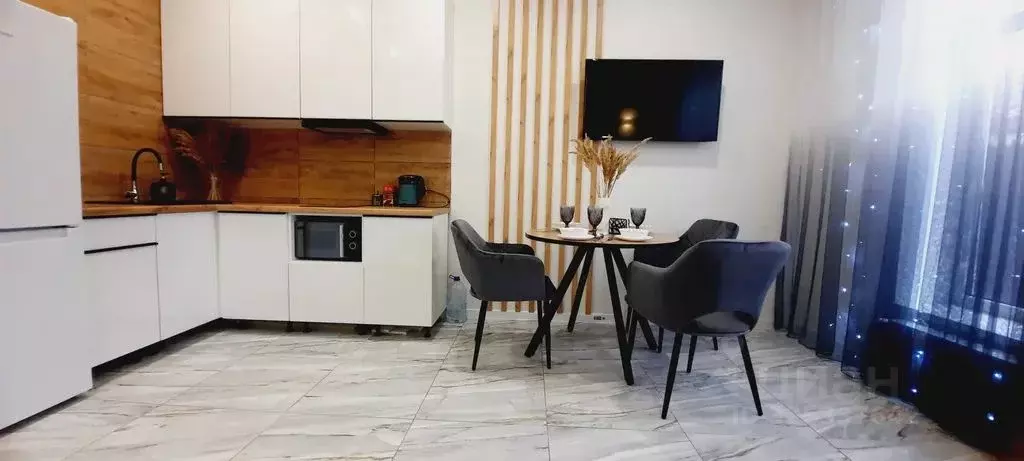 2-к кв. Воронежская область, Россошь проезд 1-й Чкалова, 1 (59.0 м) - Фото 1