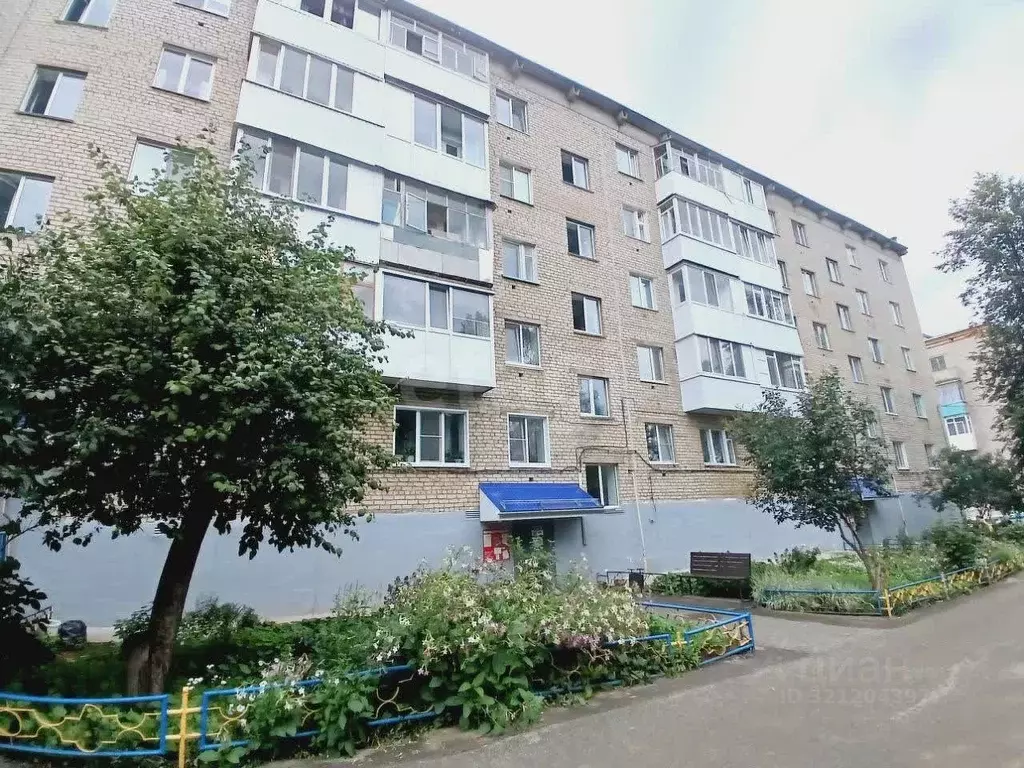 2-к кв. Удмуртия, Можга Можгинский район, ул. Фрунзе, 25 (40.6 м) - Фото 0