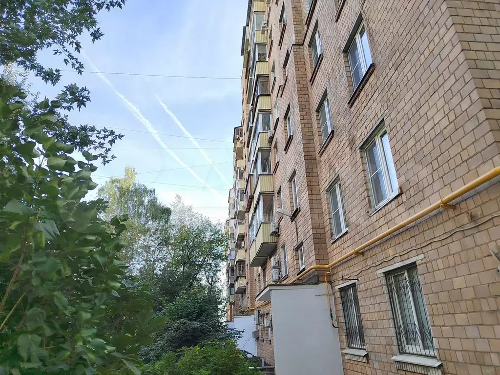 Помещение под коммерцию рядом с метро - Фото 0