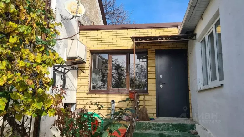 2-к кв. Краснодарский край, Новороссийск Водная ул., 6 (52.5 м) - Фото 0