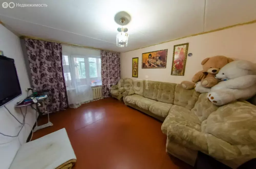 3-комнатная квартира: Шадринск, улица Автомобилистов, 74 (58.9 м) - Фото 0