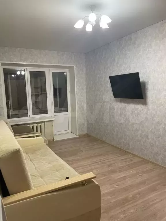 2-к. квартира, 46 м, 2/5 эт. - Фото 1