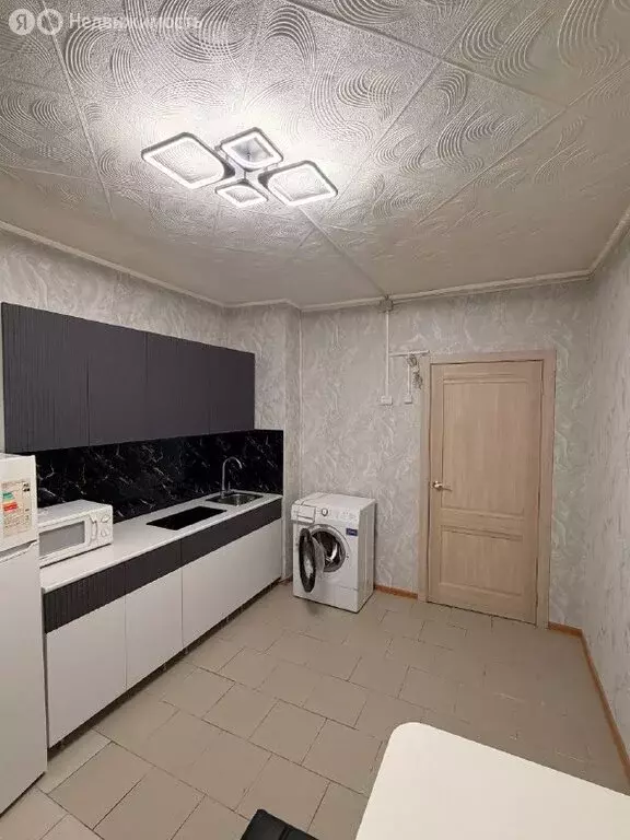 2-комнатная квартира: Нерюнгри, проспект Ленина, 4 (50 м) - Фото 2