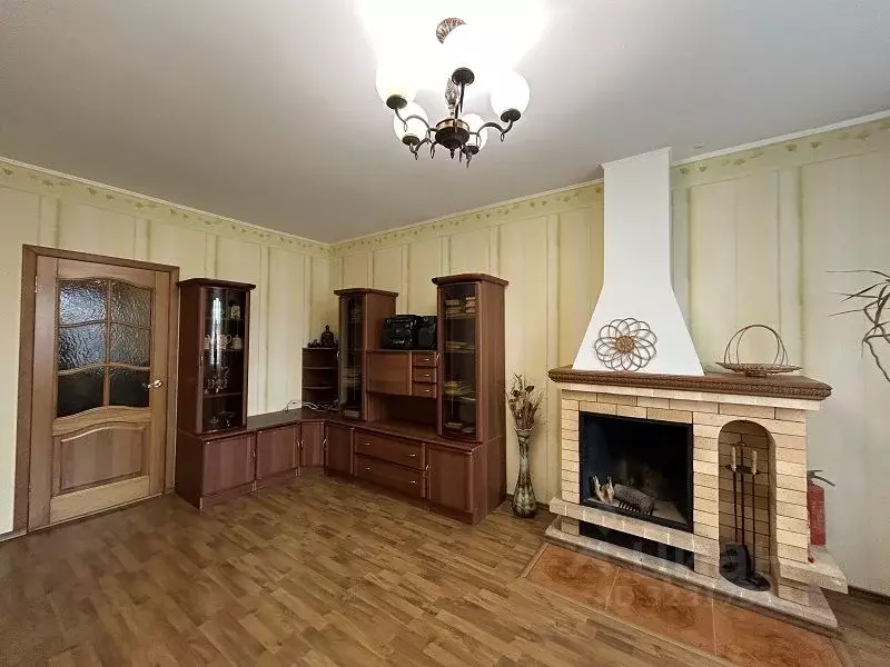 3-к кв. Воронежская область, Россошь ул. Простеева, 16 (67.4 м) - Фото 0