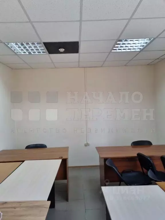 Офис в Новосибирская область, Новосибирск Фабричная ул., 4 (19 м) - Фото 1
