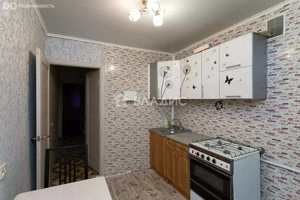 3-комнатная квартира: Лакинск, улица 10 Октября, 4 (60 м) - Фото 2