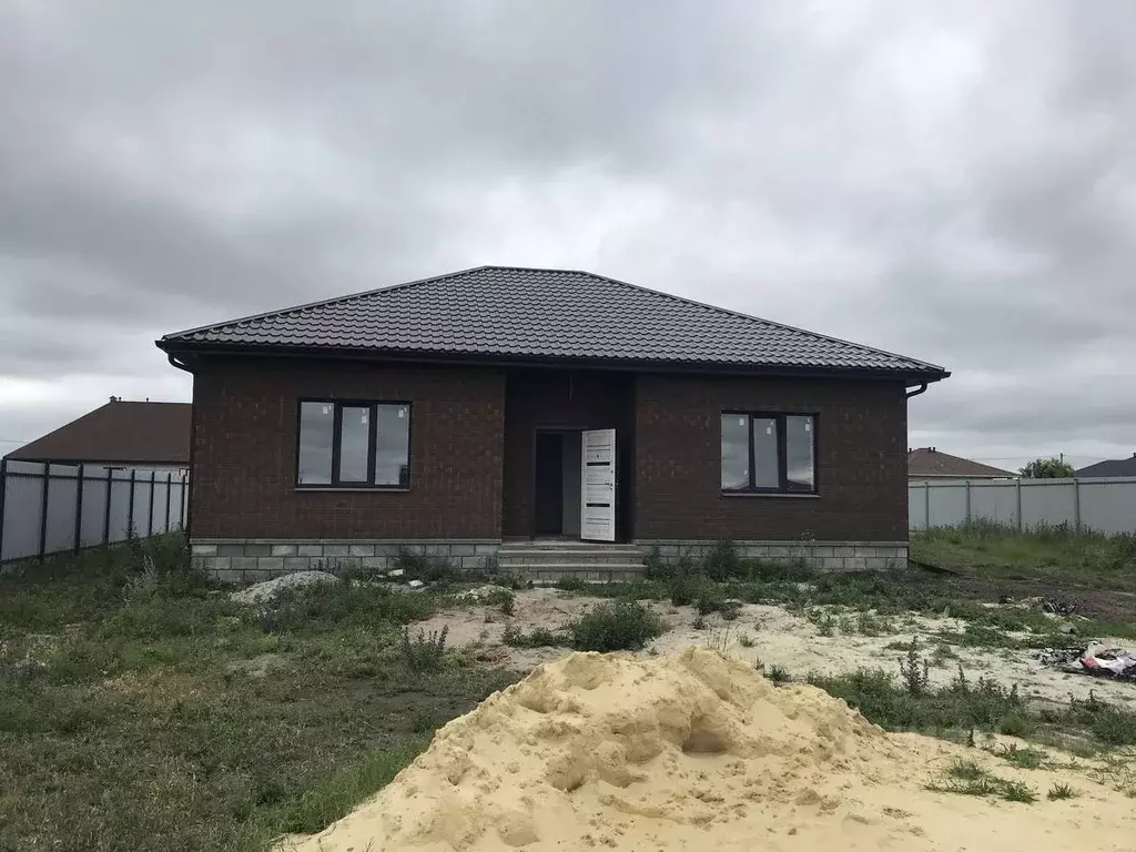 Дом в Белгородская область, Белгородский район, Разумное рп ул. ... - Фото 0