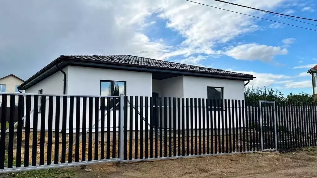 Дом в Орловская область, Орловский муниципальный округ, д. Образцово ... - Фото 1