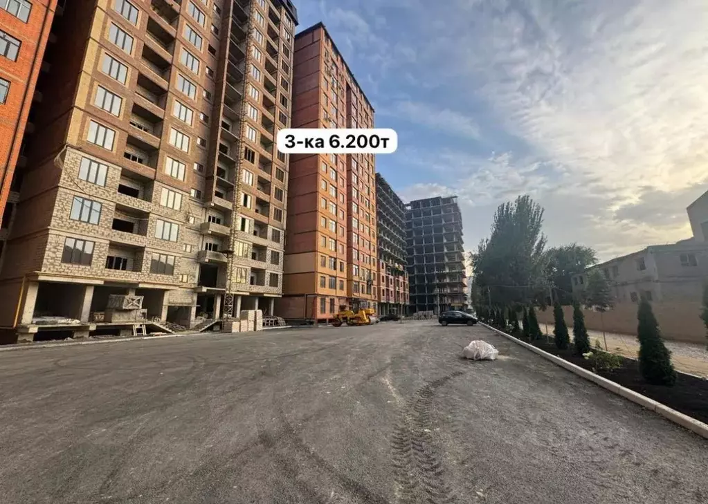 3-к кв. Дагестан, Махачкала ул. Ирчи Казака, 101Гк3 (106.0 м) - Фото 0