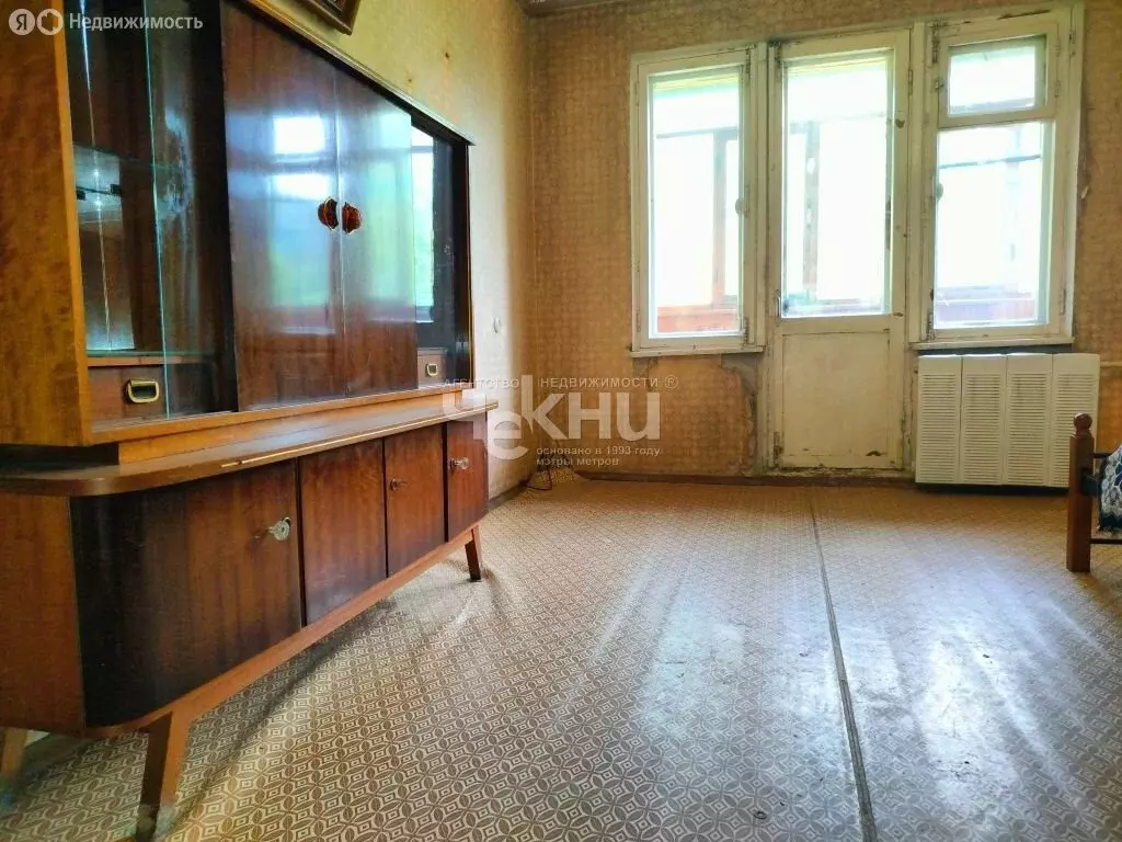 3-комнатная квартира: Нижний Новгород, Большевистская улица, 7 (60 м) - Фото 0