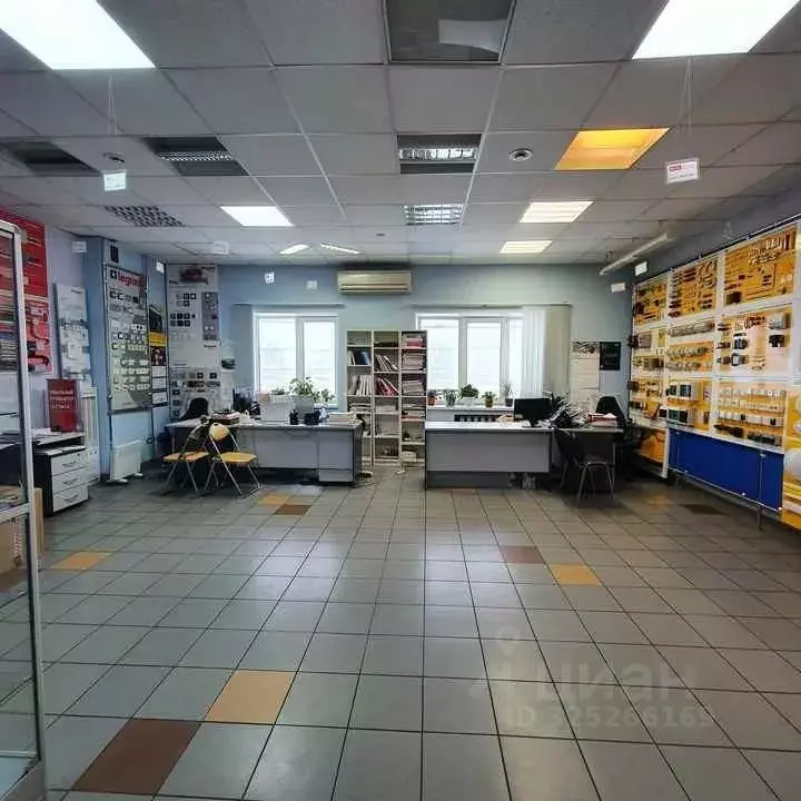 Офис в Нижегородская область, Нижний Новгород Кузбасская ул., 1 (178 ... - Фото 1