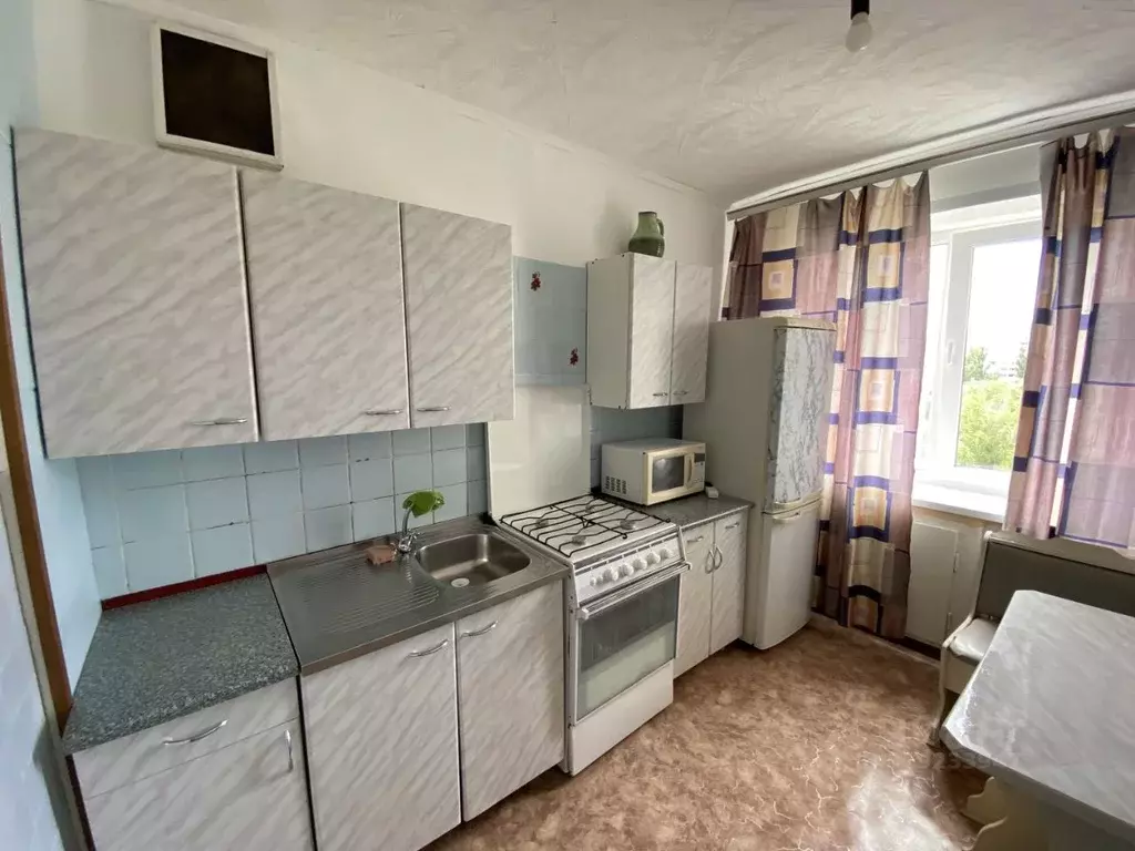 3-к кв. Волгоградская область, Волгоград ул. Хиросимы, 7А (60.1 м) - Фото 0