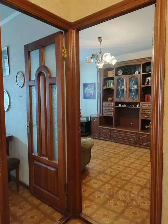 3-к кв. Оренбургская область, Оренбург ул. Чкалова, 29 (59.9 м) - Фото 0