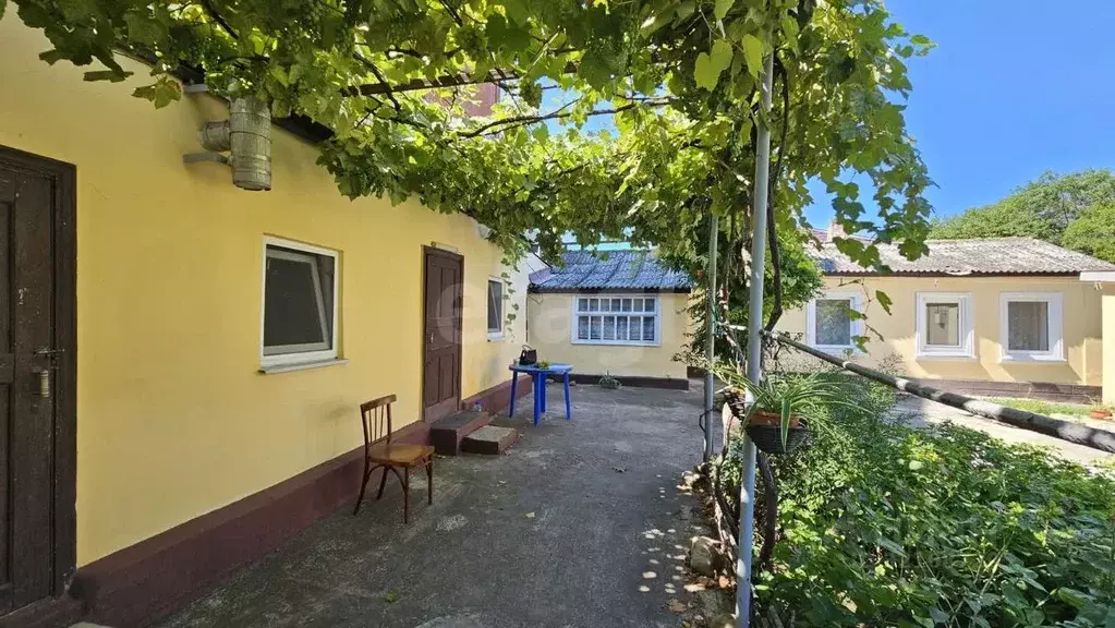 Дом в Краснодарский край, Анапа Черноморская ул., 52 (132 м) - Фото 1