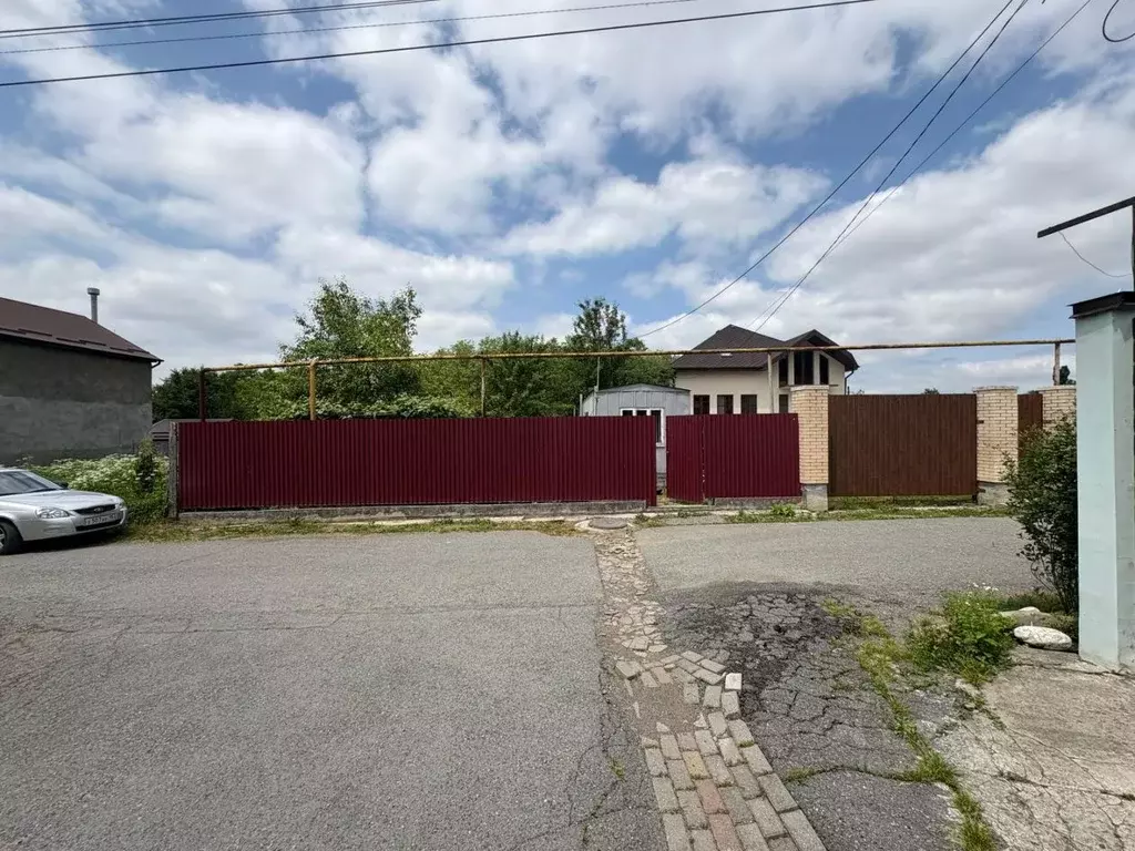 Участок в Северная Осетия, Владикавказ ул. Сталинградская, 9 (6.0 ... - Фото 1