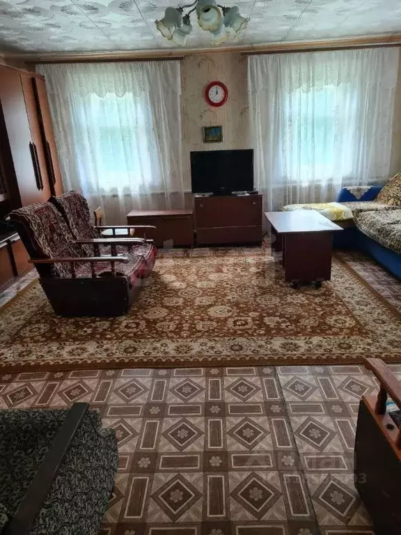 Дом в Орловская область, Свердловский район, Змиевка городское ... - Фото 0