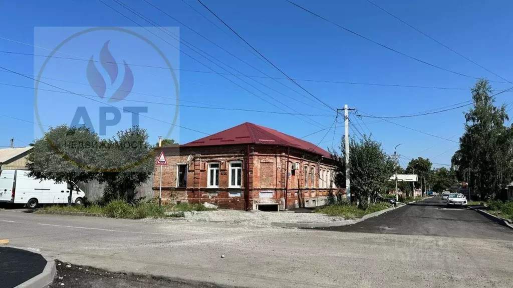 Дом в Северная Осетия, Владикавказ ул. Герасимова, 37 (90 м) - Фото 1