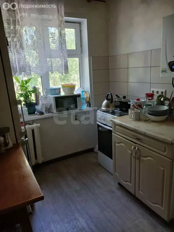 3-комнатная квартира: Сыктывкар, Коммунистическая улица, 83 (61 м) - Фото 1
