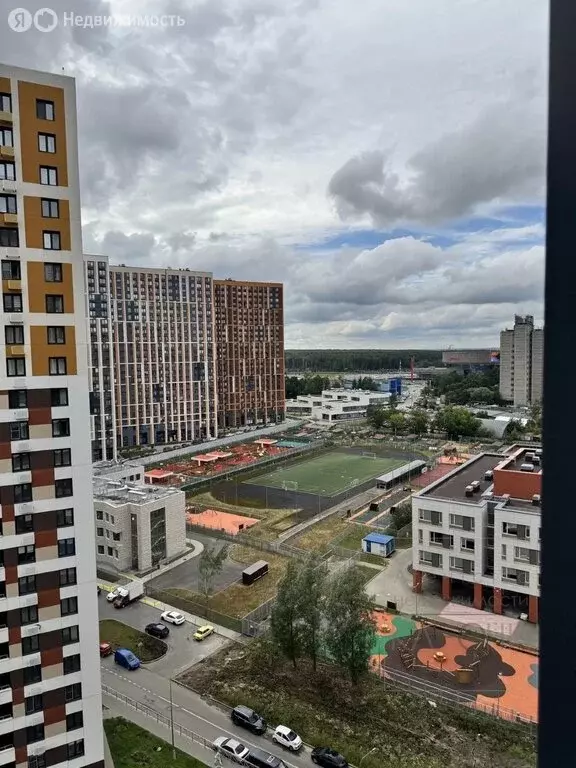 2-комнатная квартира: посёлок городского типа Новоивановское, бульвар ... - Фото 1