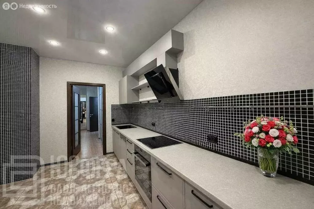 2-комнатная квартира: Волгоград, Донецкая улица, 16А (65 м) - Фото 2