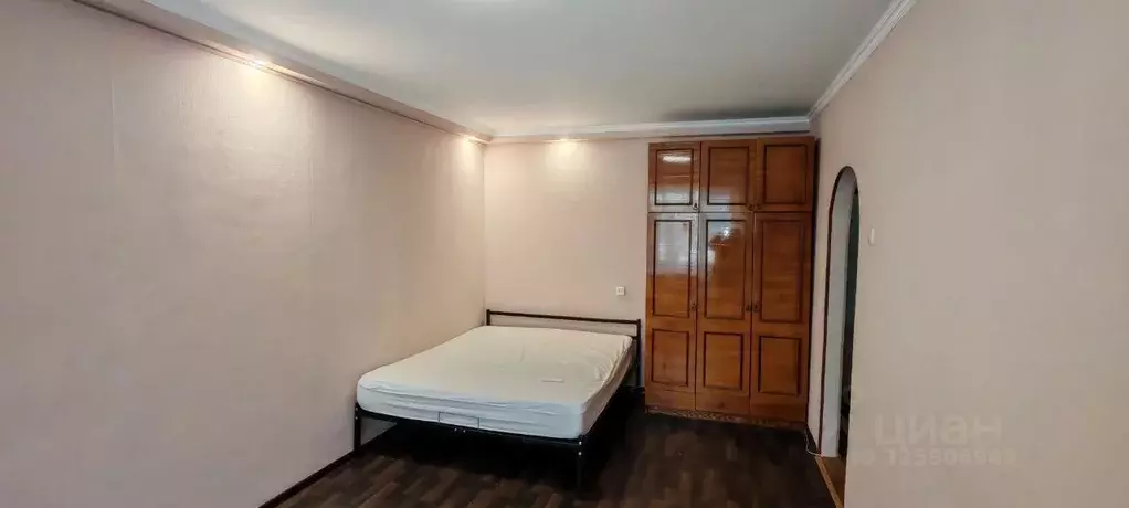 1-к кв. Курганская область, Курган Заозерный жилрайон, 5-й мкр, 11 ... - Фото 1