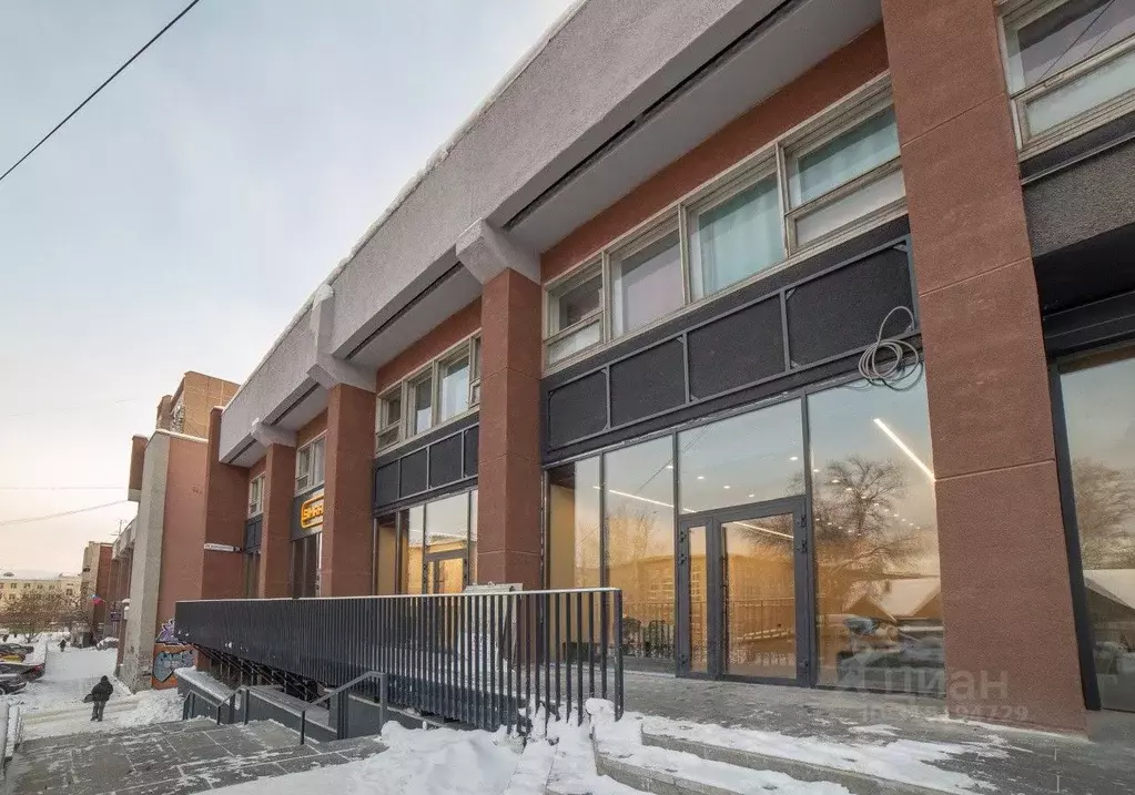 Помещение свободного назначения в Свердловская область, Екатеринбург ... - Фото 2