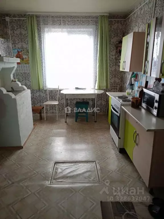 3-к кв. Бурятия, Баргузинский район, Усть-Баргузин пгт ул. ... - Фото 1