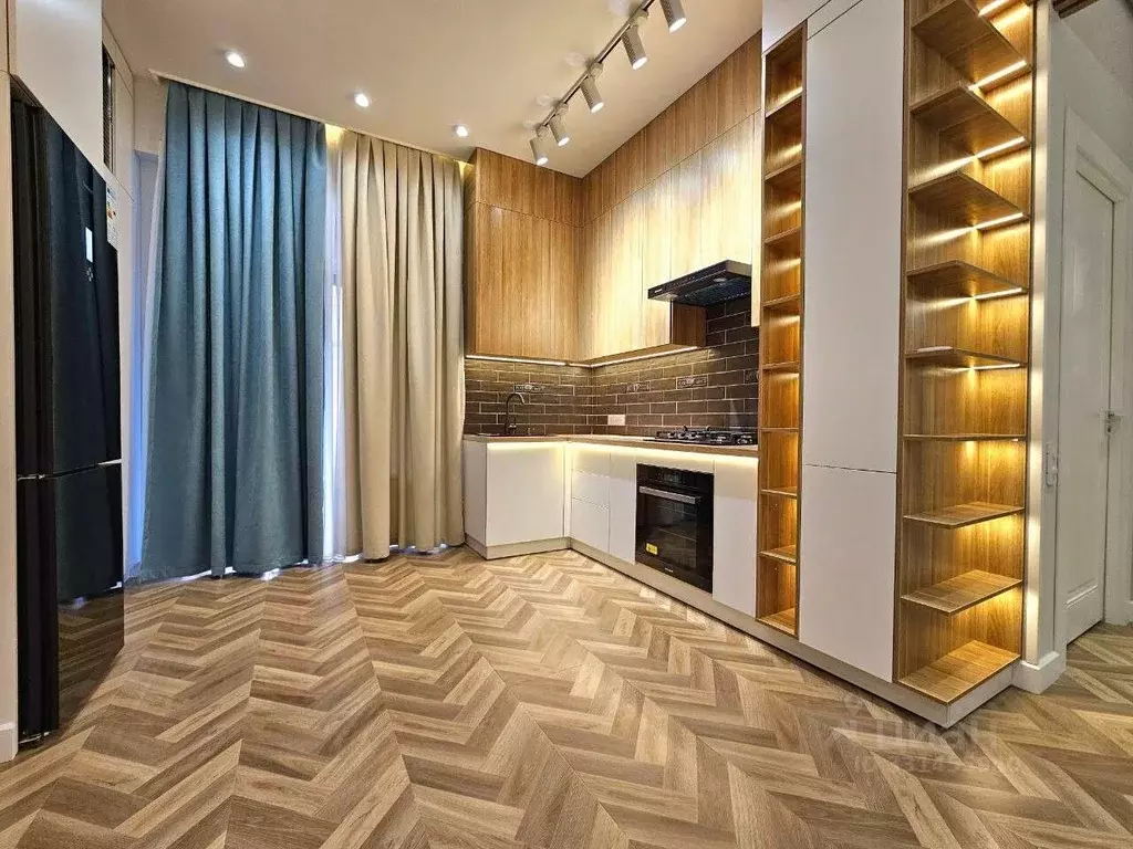 2-к кв. Татарстан, Казань ул. Рауиса Гареева, 92 (57.0 м) - Фото 1