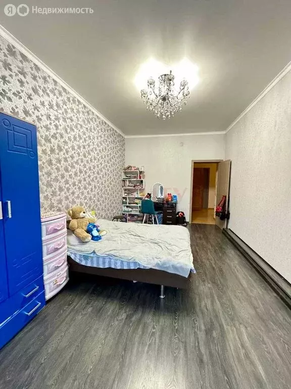 3-комнатная квартира: Старый Оскол, микрорайон Будённого, 16 (93 м) - Фото 0