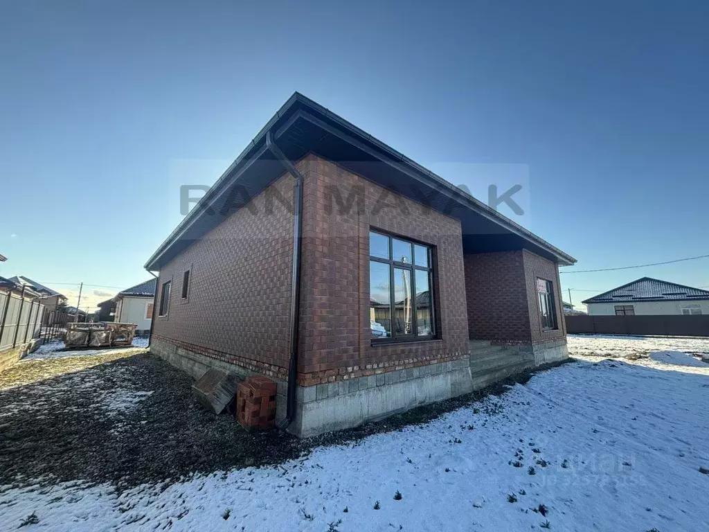 Дом в Адыгея, Майкоп городской округ, пос. Северный пер. Тихий, 7 (159 ... - Фото 1