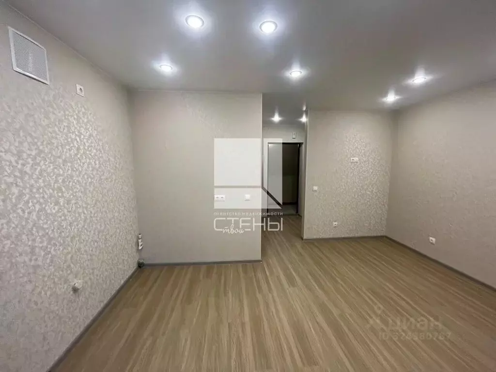 Студия Амурская область, Благовещенск ул. Василенко, 3/2 (27.0 м) - Фото 1