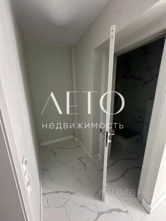 1-к кв. Краснодарский край, Сочи Центральный мкр, ул. Навагинская, 11Б ... - Фото 1