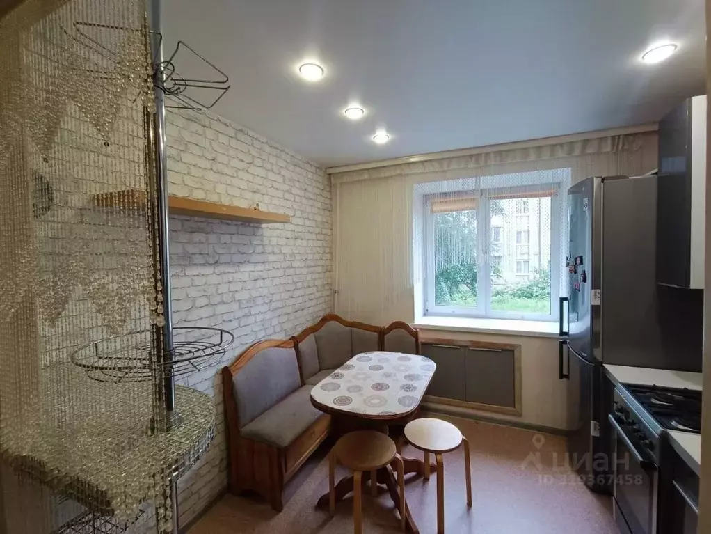 3-к кв. Омская область, Омск Городок Нефтяников мкр, ул. 50 лет ... - Фото 2