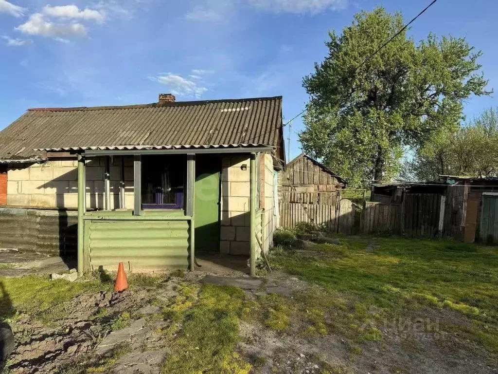 Дом в Брянская область, Жирятинский район, Воробейнское с/пос, д. ... - Фото 2
