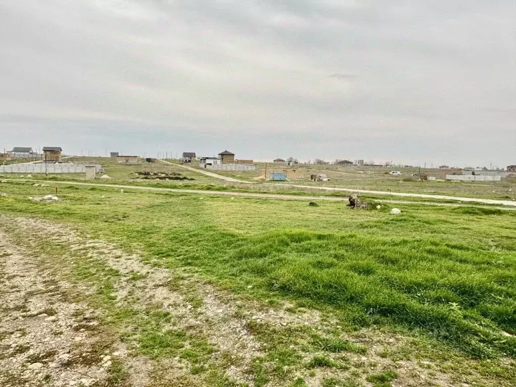 Участок в Крым, Симферопольский район, с. Мирное  (5.0 сот.) - Фото 1