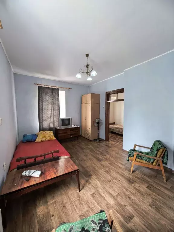 2-к кв. Крым, Керчь ул. Карла Маркса, 39 (36.6 м) - Фото 1