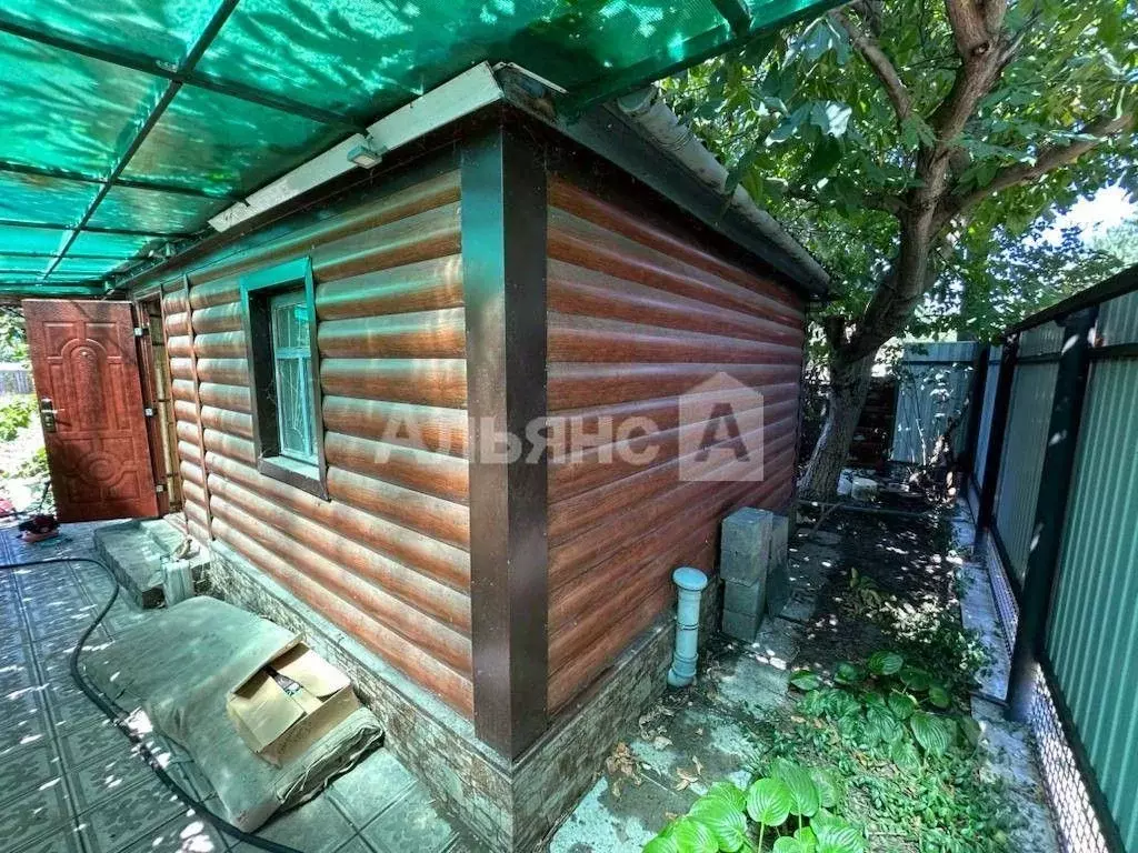 Дом в Ростовская область, Белая Калитва Мичуринец СНТ,  (16 м) - Фото 1