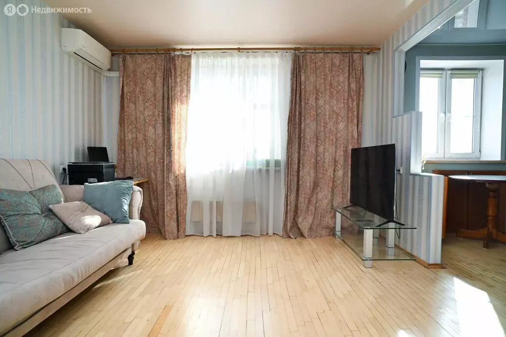 3-комнатная квартира: Казань, Енисейская улица, 8 (62.4 м) - Фото 1