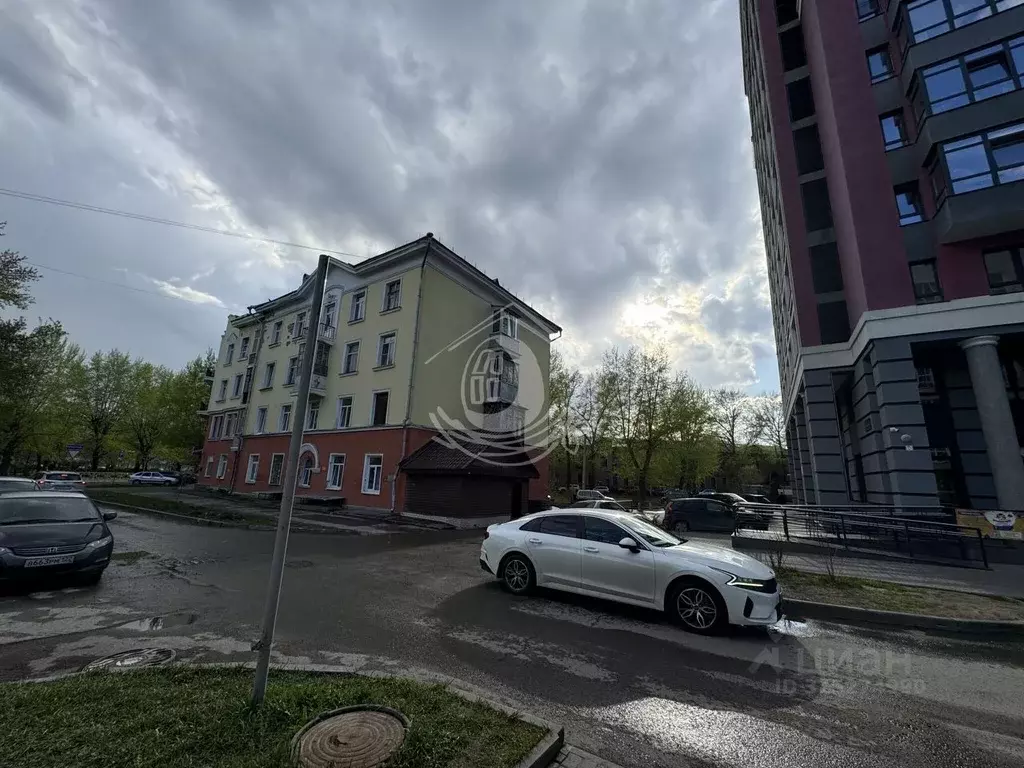 Помещение свободного назначения в Алтайский край, Барнаул просп. ... - Фото 1