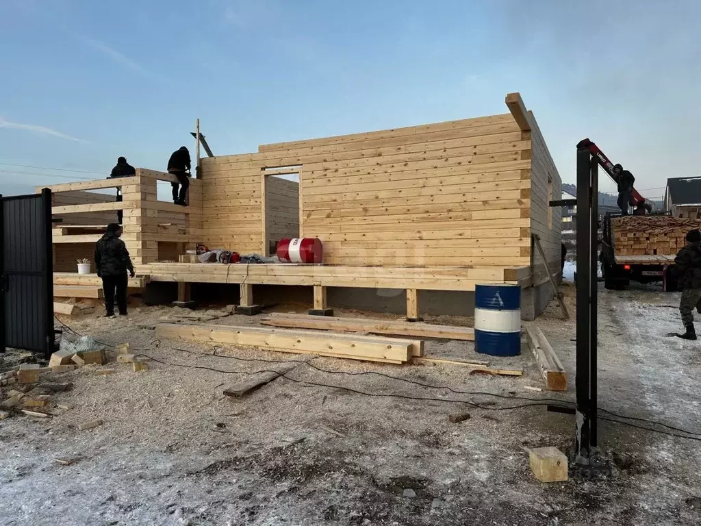 Дом в Бурятия, Тарбагатайский район, Саянтуйское с/пос, с. Нижний ... - Фото 1