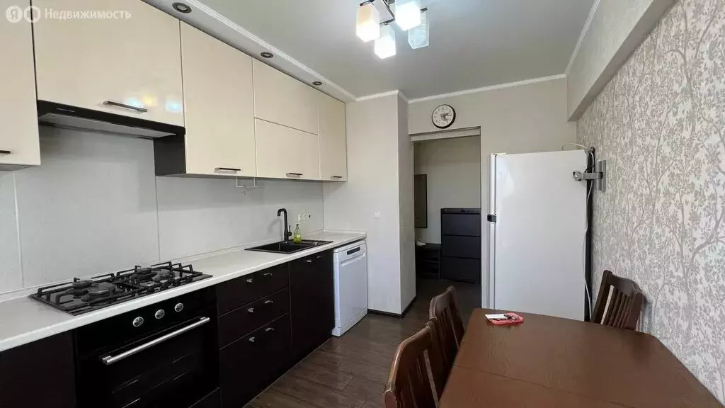 3-комнатная квартира: Аксай, Садовая улица, 14А (61 м) - Фото 1
