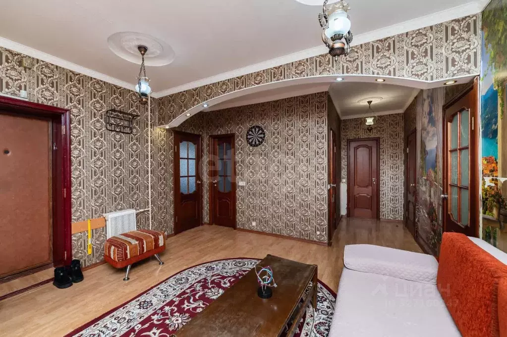 4-к кв. Курганская область, Курган ул. Климова, 41 (135.8 м) - Фото 1